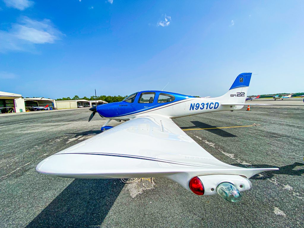Cirrus SR22 airplane
