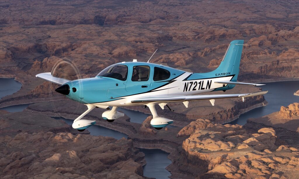 Cirrus SR 22